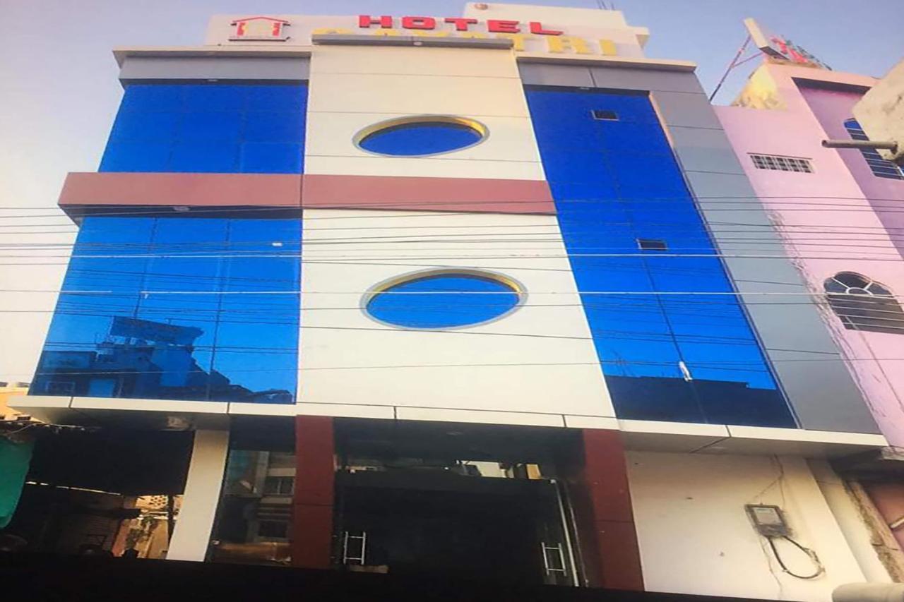 OYO 1021 Hotel Gayatri Residency Tirath Exterior foto